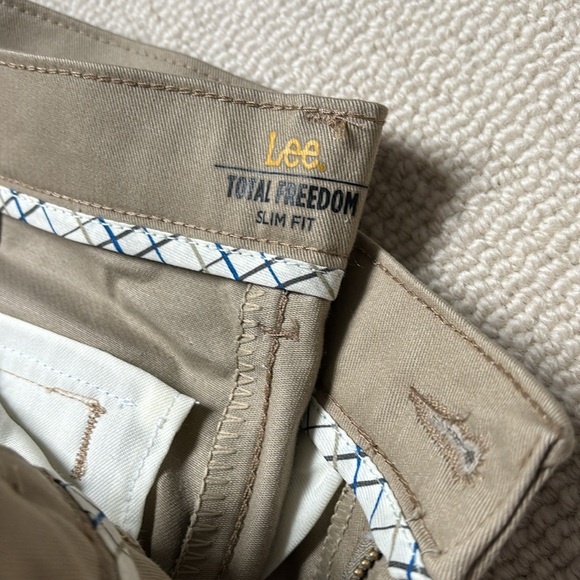 Men’s Khaki pants - Picture 3 of 6